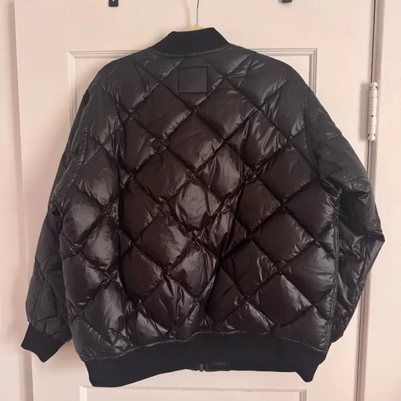 Anine Bing Leo Puffer Coat / Woman’s Extra Small XS Black with Gold Zipper - Picture 13 of 13